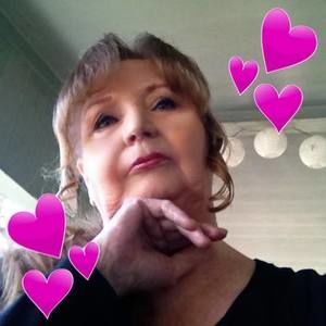 Meet your Posher, Pamela